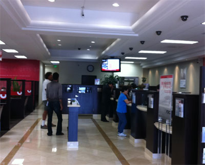 digital signage bank and financial institutes