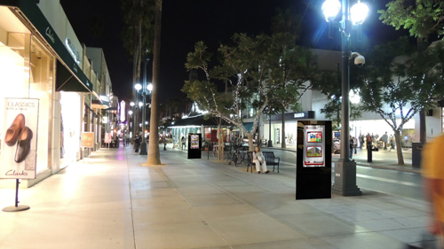 Benefits of Using Digital Signage for the Outdoors